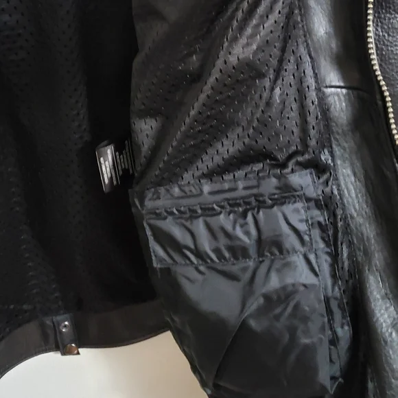 2010 Harley Davison Men's Road Warriors Leather Jacket with liner XL Tall